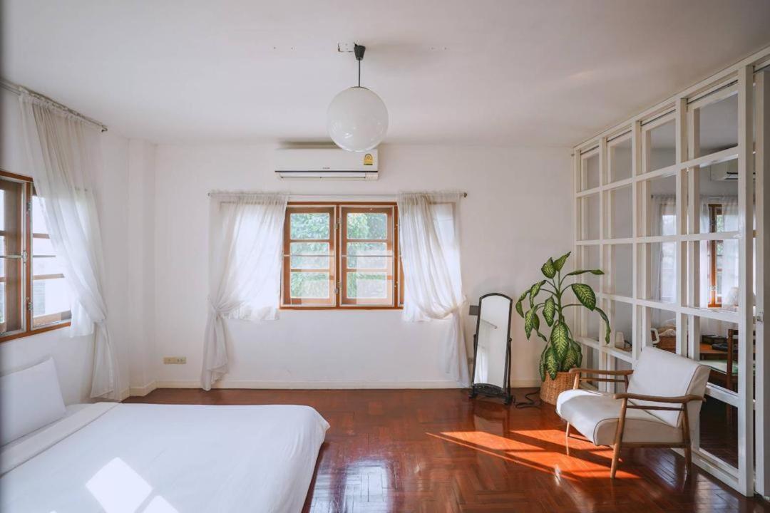 ดับเบิลทรี เฮาส์ Hotel เชียงใหม่ ภายนอก รูปภาพ