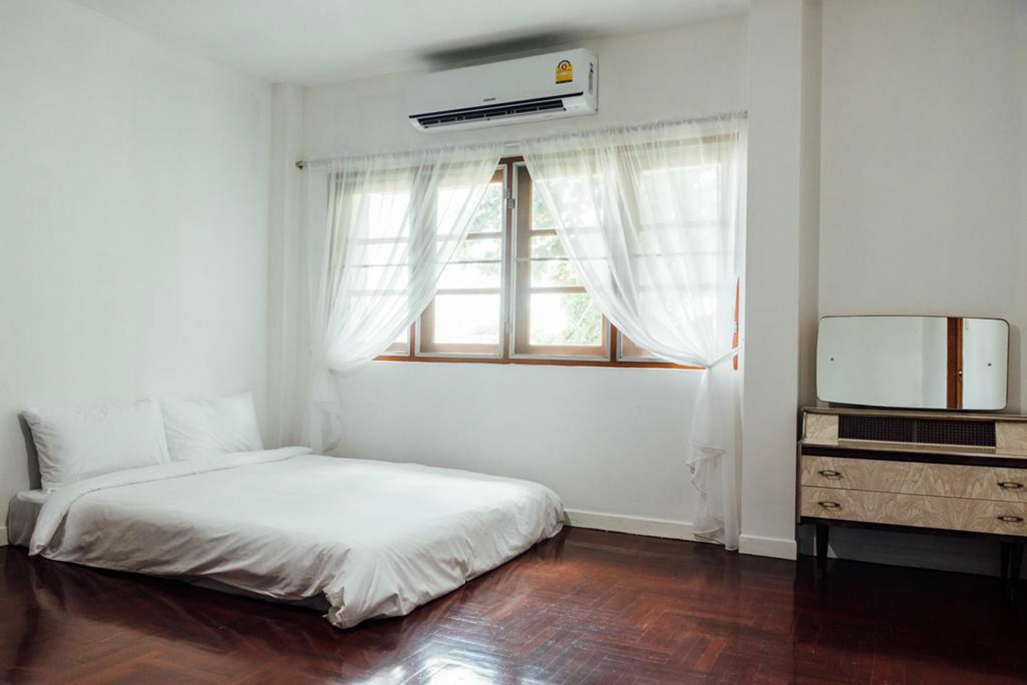 ดับเบิลทรี เฮาส์ Hotel เชียงใหม่ ภายนอก รูปภาพ